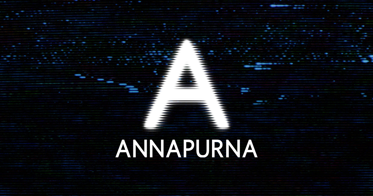 검은색과 푸른색 노이즈 배경 위에 흰색 A 심벌과 ANNAPURNA 회사명이 표시된 공식 브랜드 이미지